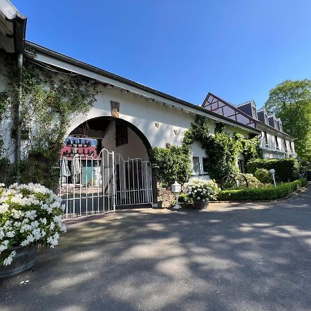 Hotel Gutshof Wellenbad Schwerte Exterior foto